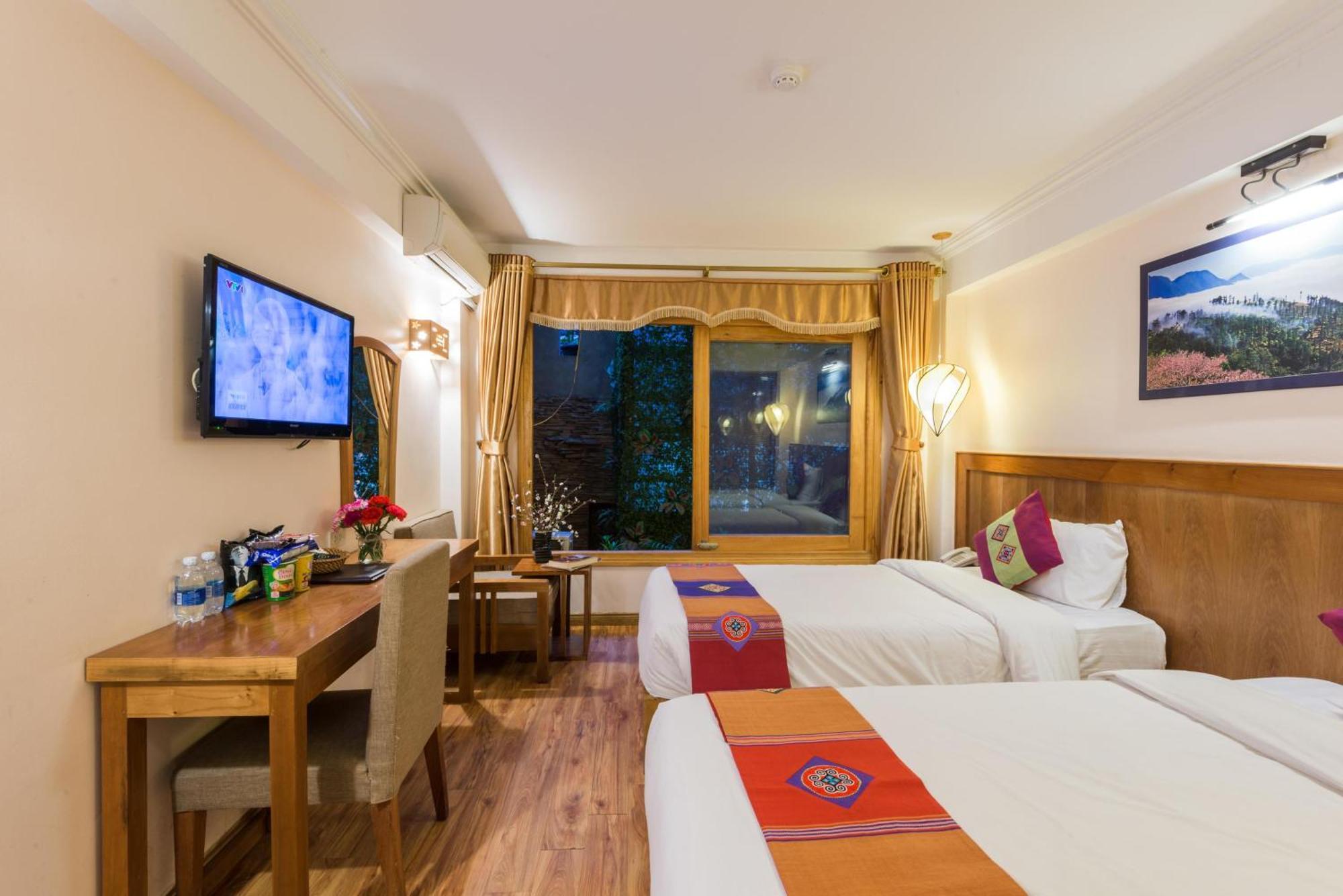 Panorama Hotel 3*